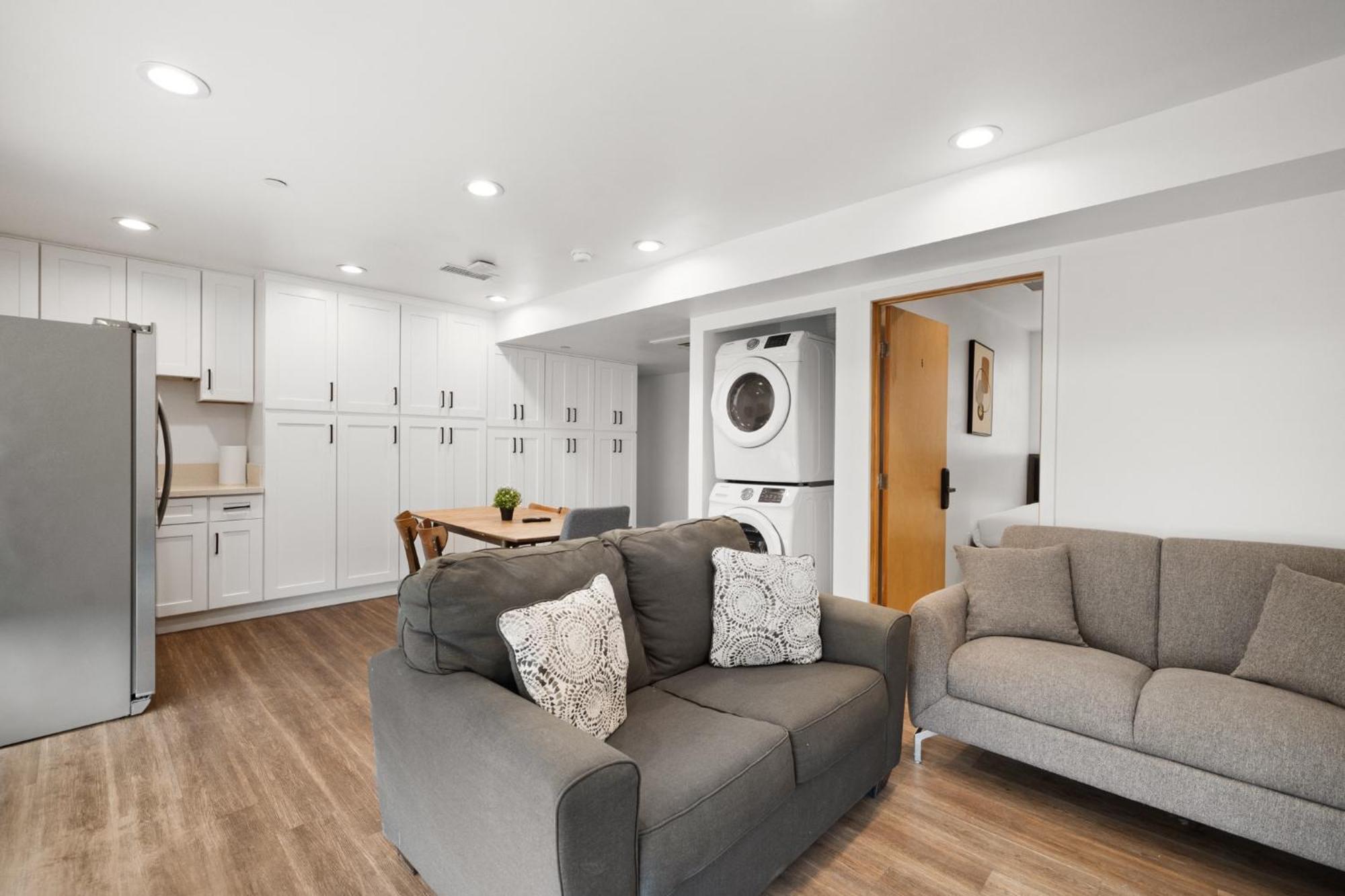 Perfect Location Near Usc, 1Bedroom With Shared Access 로스앤젤레스 외부 사진
