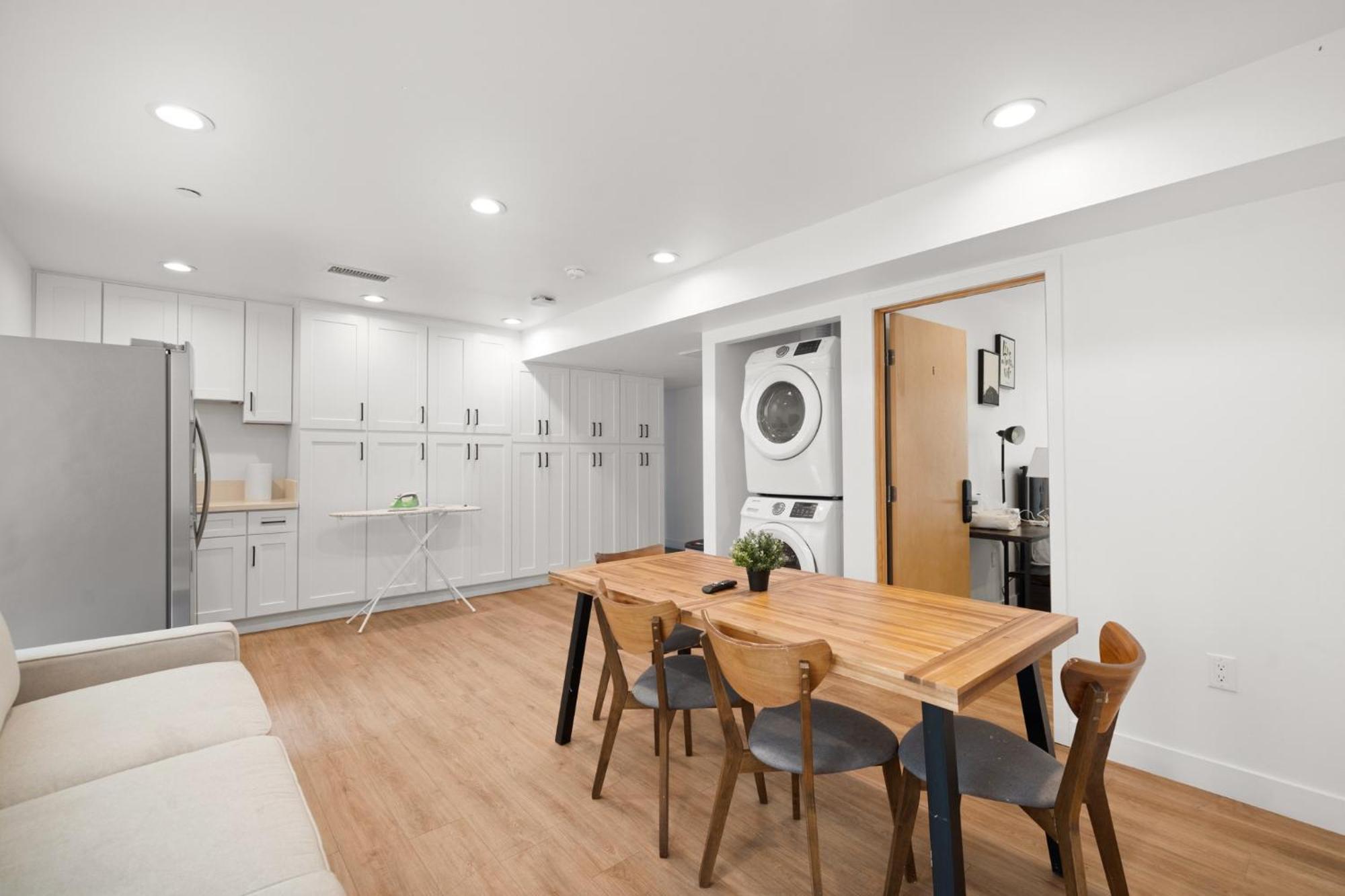Perfect Location Near Usc, 1Bedroom With Shared Access 로스앤젤레스 외부 사진